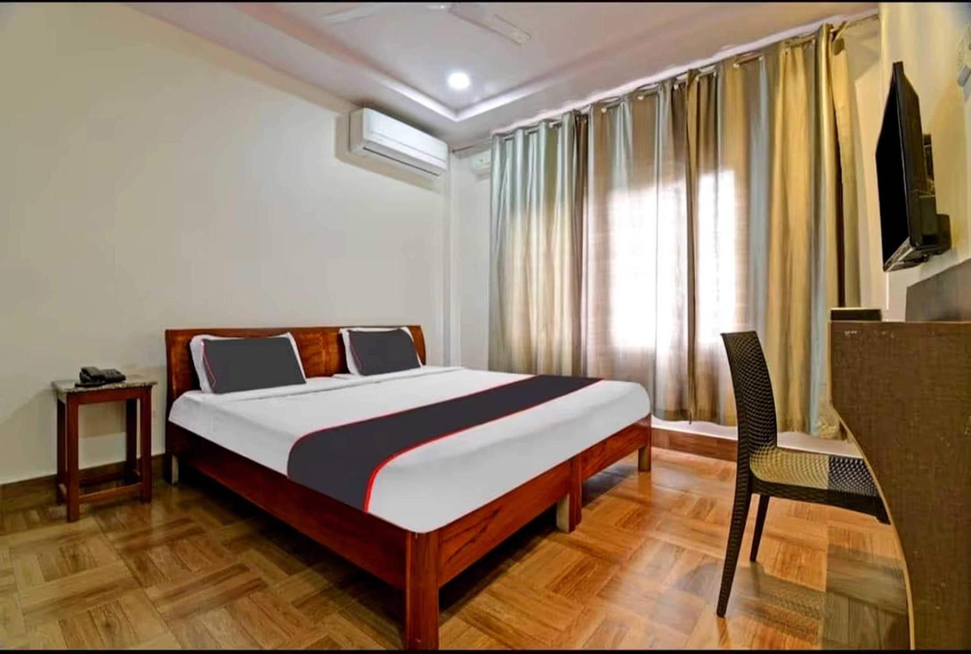 Collection O Megha Resort Jorhāt Dış mekan fotoğraf