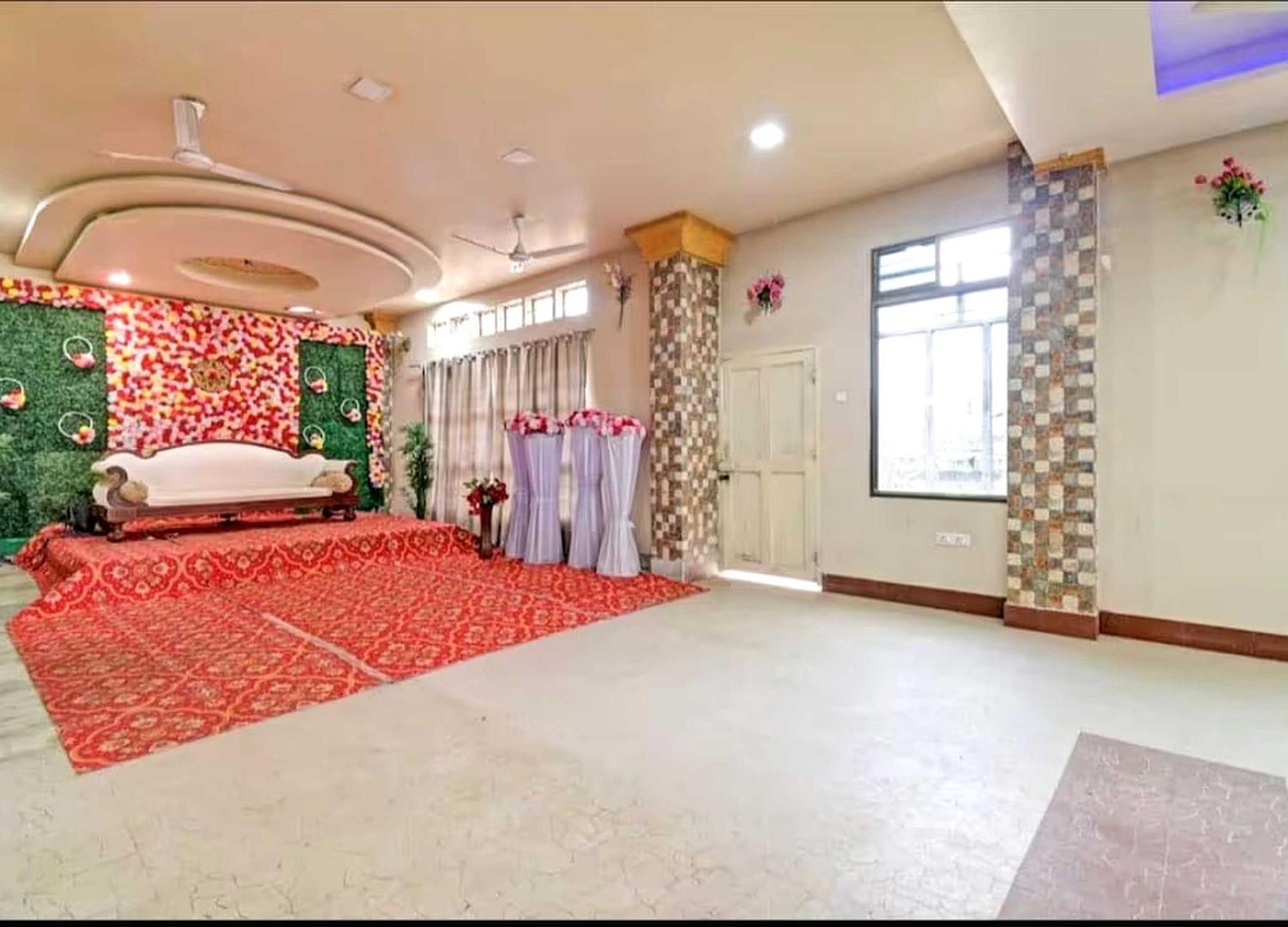 Collection O Megha Resort Jorhāt Dış mekan fotoğraf