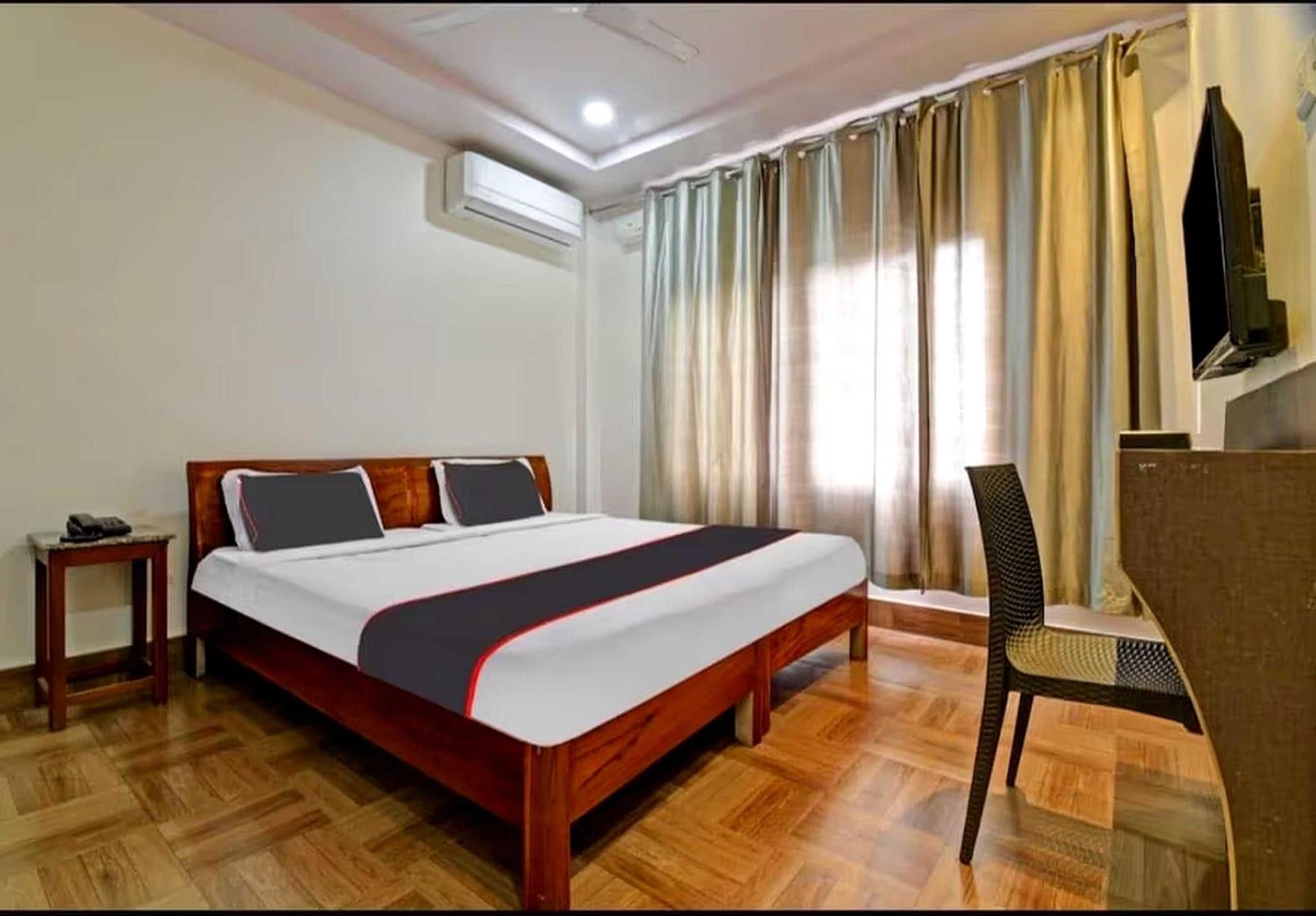 Collection O Megha Resort Jorhāt Dış mekan fotoğraf